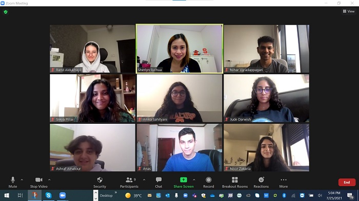 SU students on zoom meeting